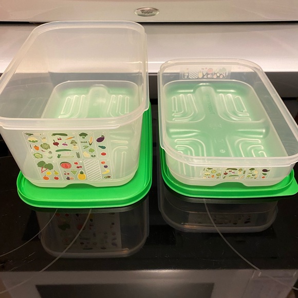Tupperware Fridgesmart Containers - Picture 1 of 3